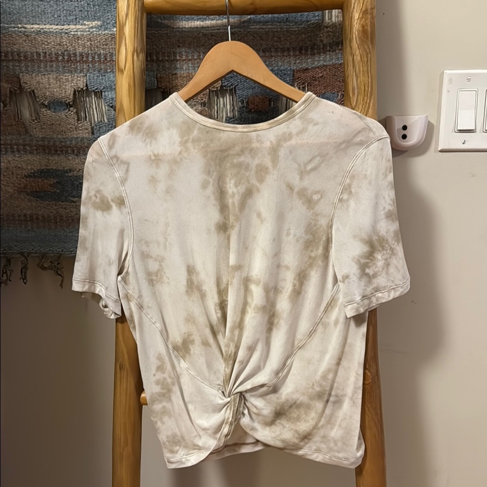 Lululemon Athletica Tan Cream Tie Front Short Sleeve T-Shirt